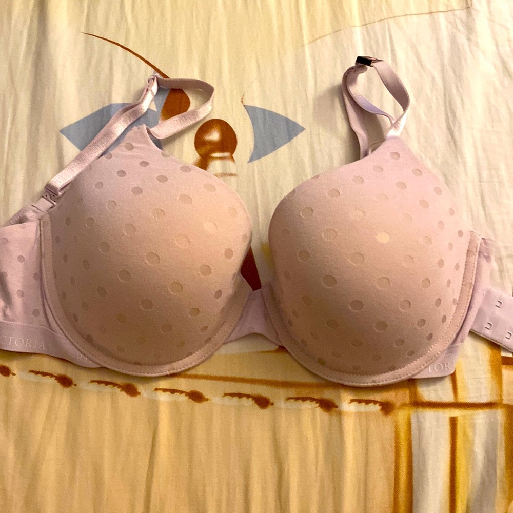 Victoria’s Secret Tshirt Lightly Lined Demi Bra